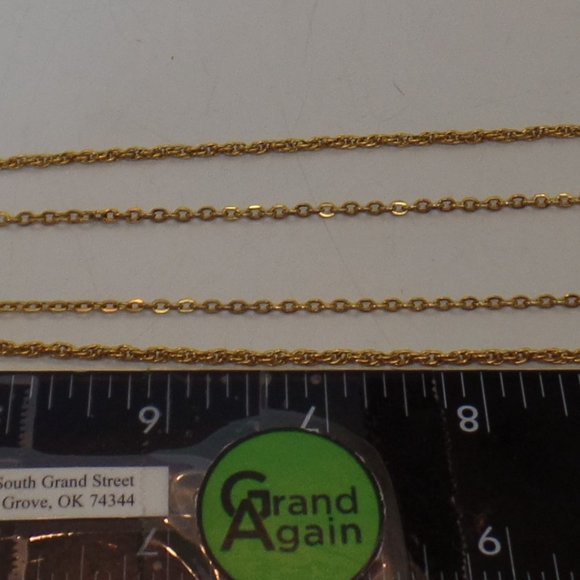 Unbranded  Goldtone Multi Strand (2) Necklace with Locket With Lady Portrait 20" - Picture 11 of 13